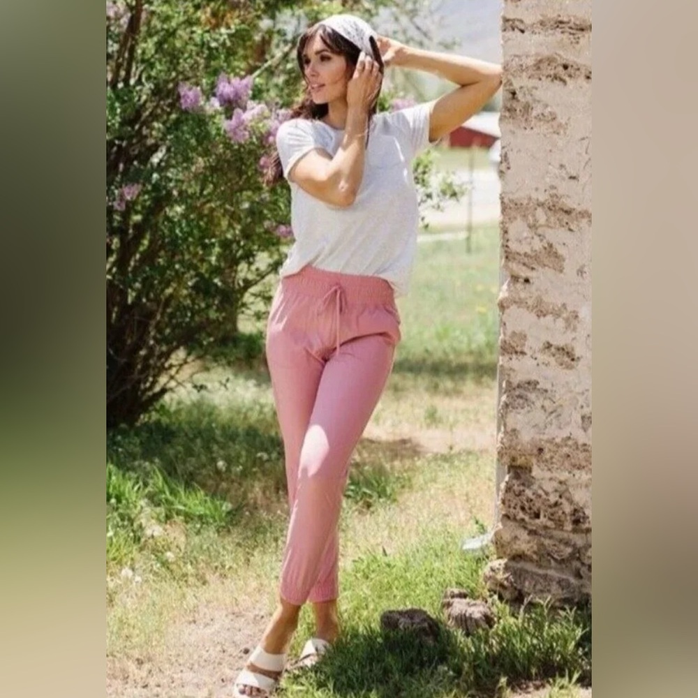 Albion Fit Pink Destination Joggers